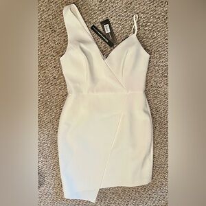 BCBGmaxazria Off White Dress